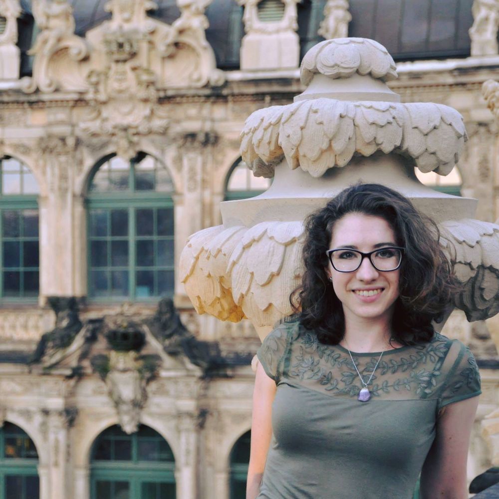 Meet your Posher, Elina